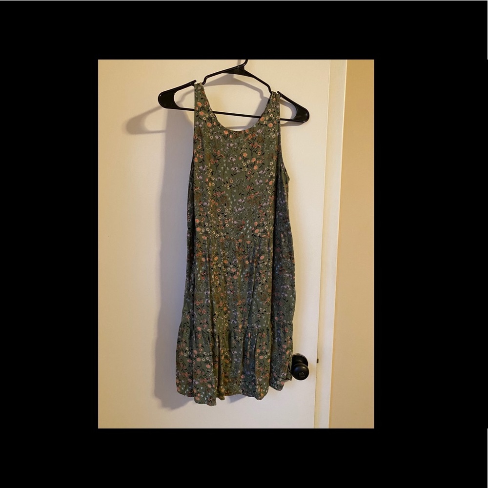 Old navy summer ruffle dress maternity